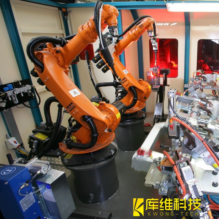 工業焊接機器人